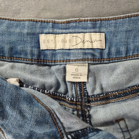 Est 1946 Womens Distressed Raw Hem Denim Jean Shorts‎ Size 6 Light Wash Casual - Picture 2 of 12